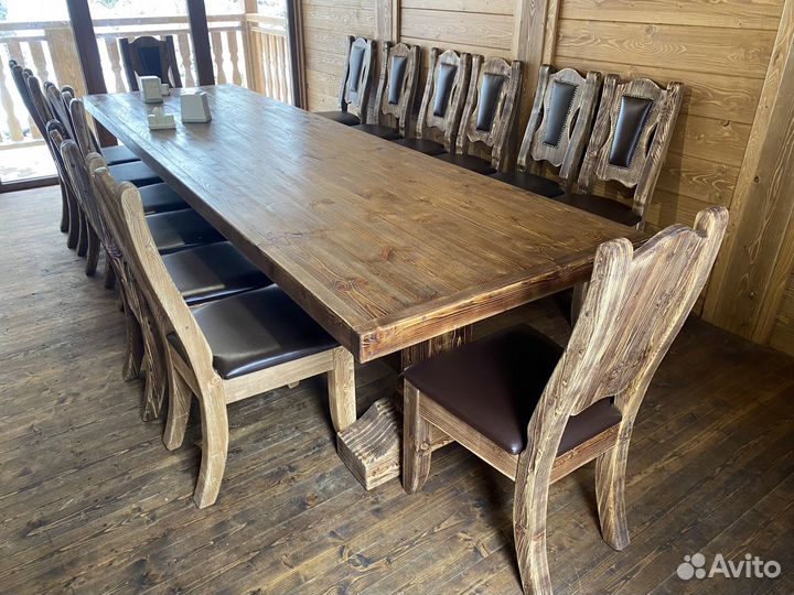 Садовая мебель. Стол из дерева, стулья, лавочки