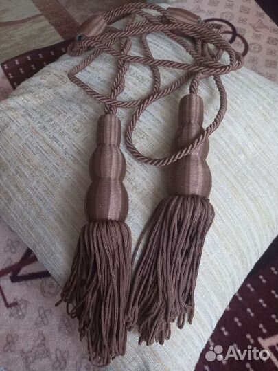 Кисти-подхваты для штор