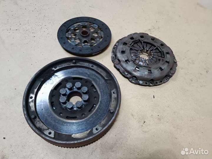 Маховик BMW E46 2,0 дизель