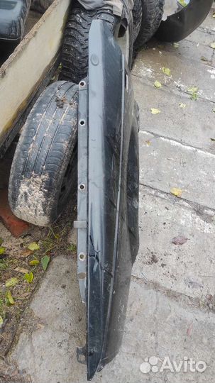 Крыло левое Passat левлевая