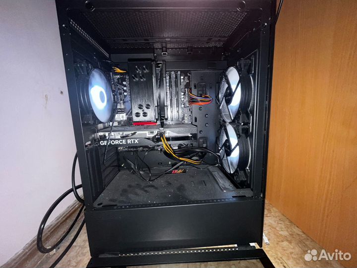 Мощный игровой компьютер Ryzen 5 5600 и RTX 4060