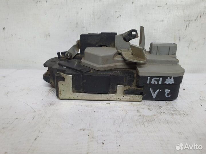 Замок двери задний левый Лада Гранта седан 11186