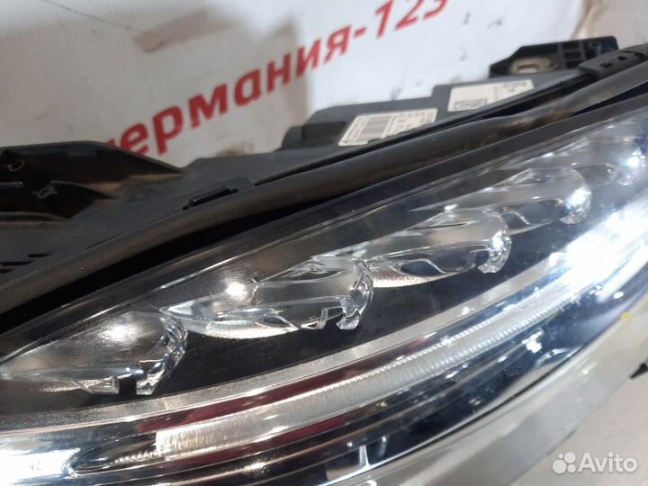 Фара передняя правая Mercedes Gla180 X156 270.910