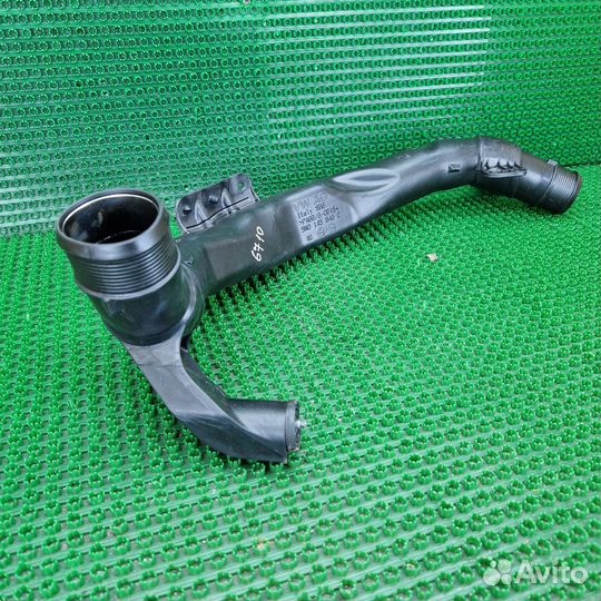 VW Tiguan 2.0 TDI cbab - Патрубок интеркулера