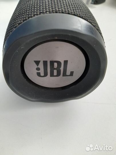 Портативная колонка jbl charge 3