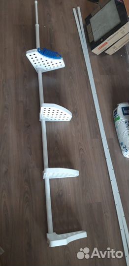 Угловая полка для ванной