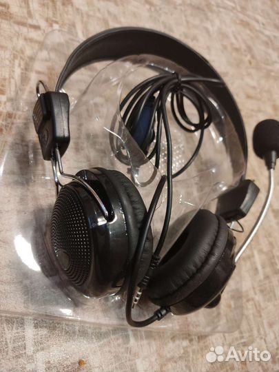Игровые наушники с микрофоном