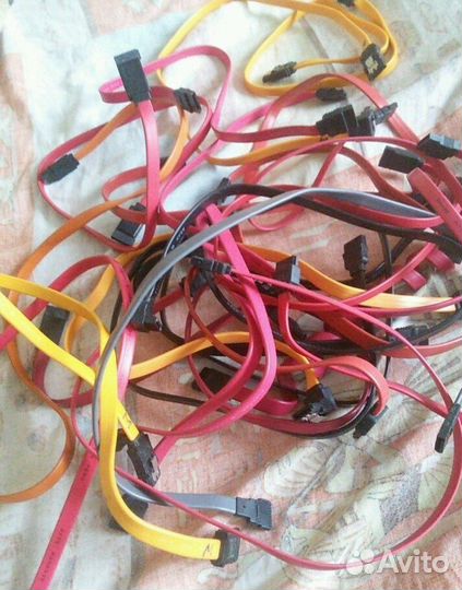 SATA кабель, IDE шлейф