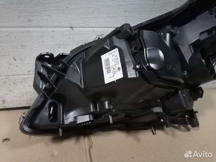 Фара правая Opel Astra h