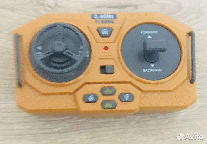 Игрушка грузовик для детей