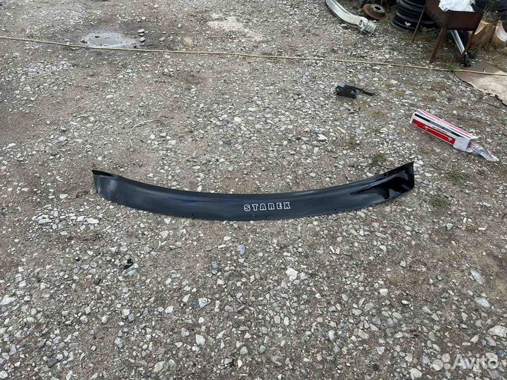 Мухобойка Hyundai Grand Starex