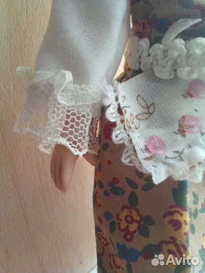 Фарфоровая кукла Даница