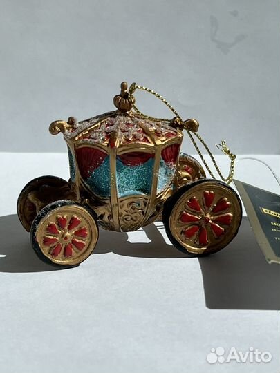 Елочная игрушка карета
