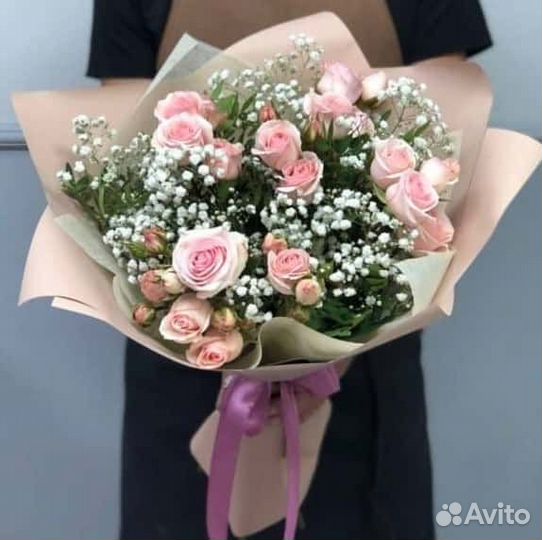 Букет с розами цветы и подарки на день рождения с