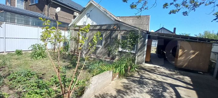 Дом 44 м² на участке 5 сот.