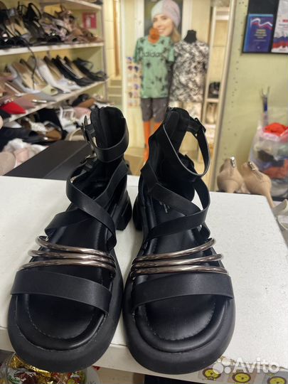 Босоножки женские 39 размер