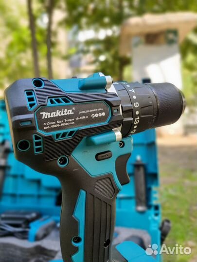 Аккумуляторный набор makita 4 в 1