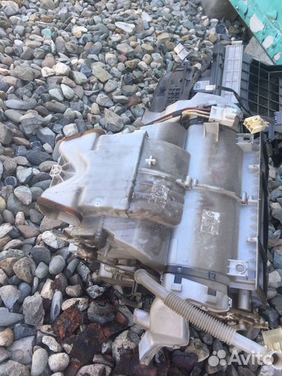 Корпус печки Toyota Noah 2002