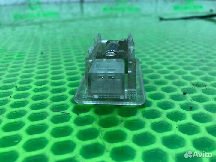 Плафон подсветки багажника Volvo S80 седан B5254T