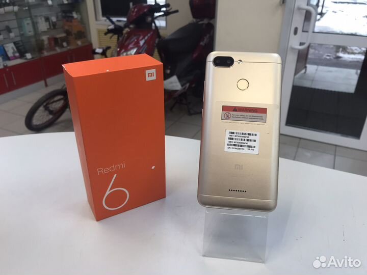 Xiaomi Redmi 6, 3/32 ГБ