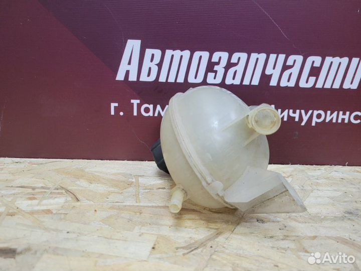 Бачок расширительный Renault Logan