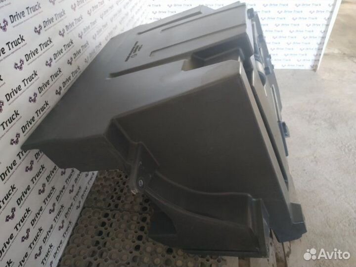 Инструментальный ящик правый Man Tga 18.430 D2066