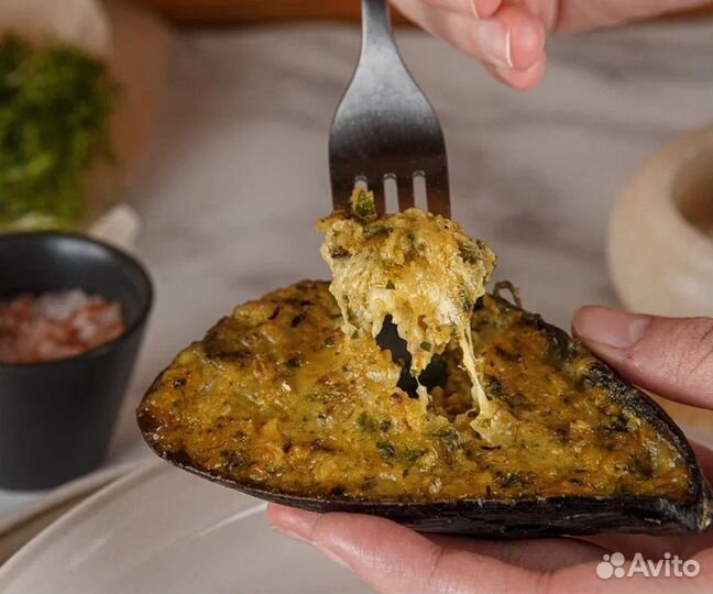 Мидии фаршированные палтусом