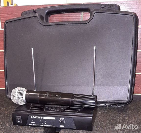 Микрофон Вокальный KAM радио KWM6 Pro Кейс