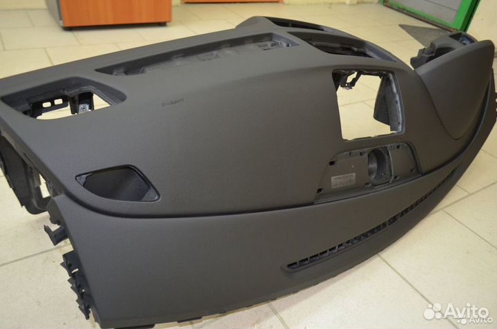 Торпедо панель приборов Ауди Ку3