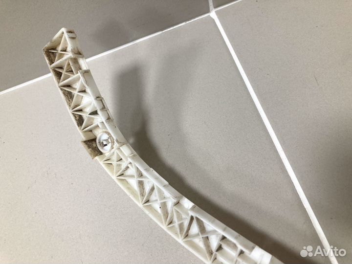 Кронштейн заднего бампера левый Lancer 10