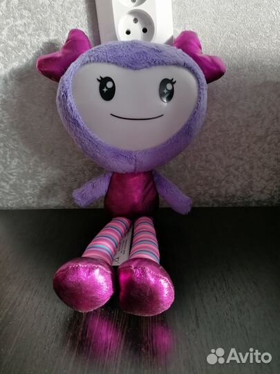 Интерактивная кукла Brightlings