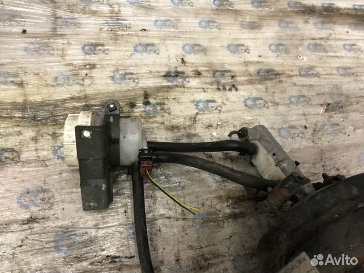 Главный тормозной цилиндр Opel Vectra B Y26SE 2002