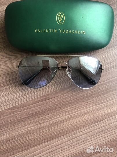 Valentin yudashkin очки