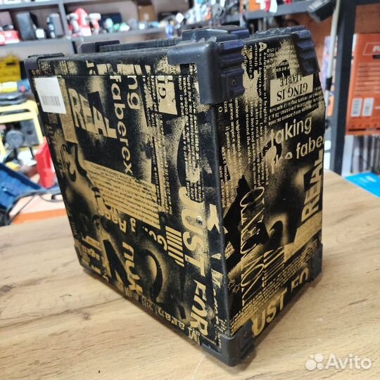 Комбо-усилитель Комбо-усилитель