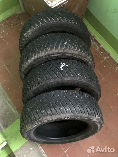 Goodyear Ultragrip Ice Arctic 185/65 R15