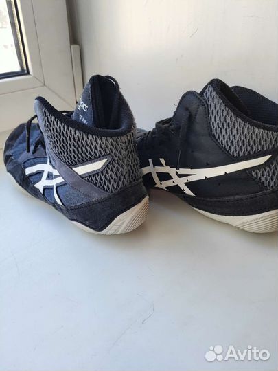 Борцовки asics