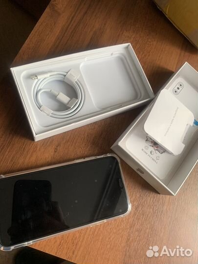 iPhone Xs, 256 ГБ
