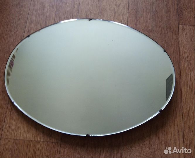 Зеркало настенное овальное