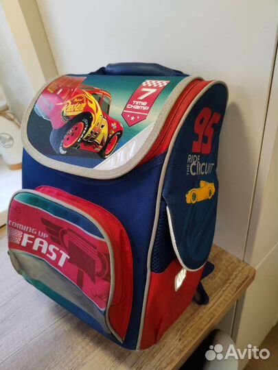 Школьный рюкзак