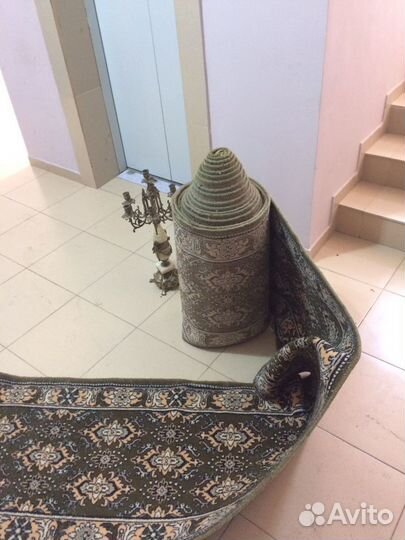 Ковер шерстяной новый