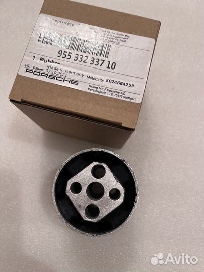 Porsche 95533233710 сайлент блок перед зад редукт
