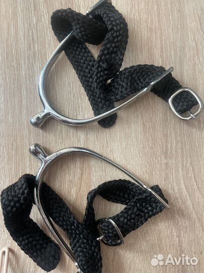 Коврик с креплениями