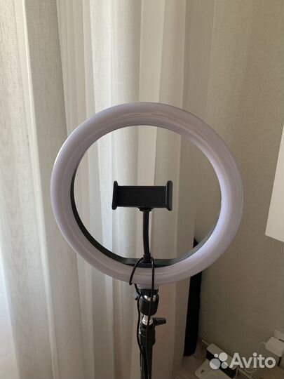 Кольцевая лампа со штативом