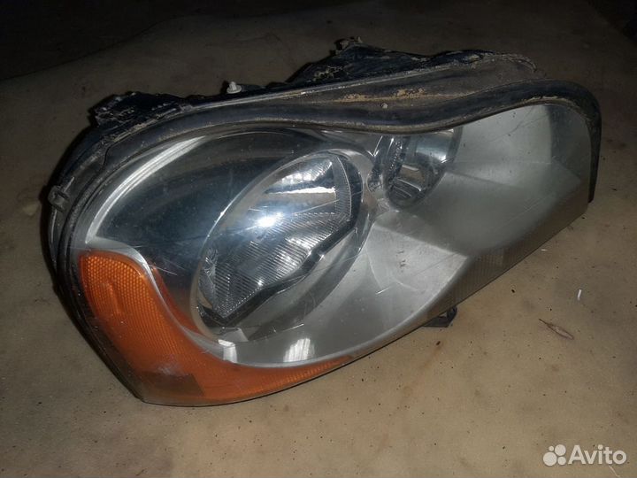 Фара правая Volvo XC90 I, ксенон