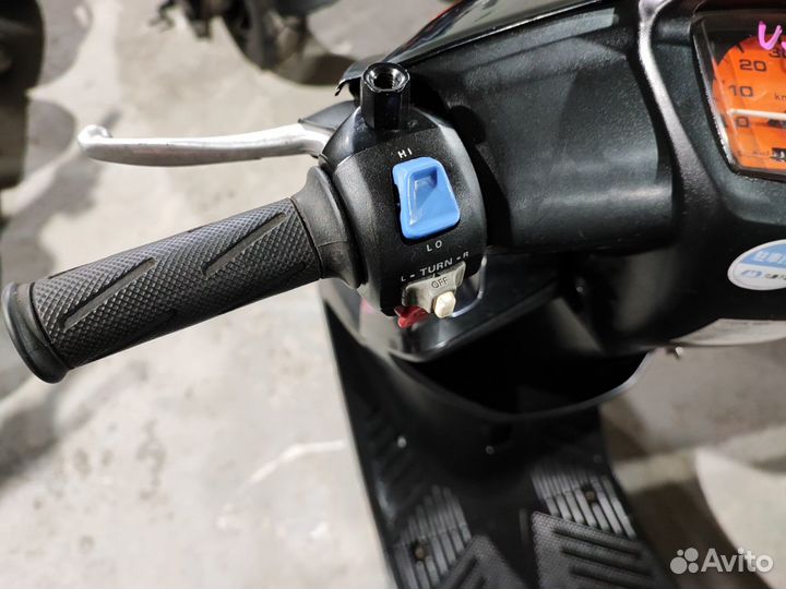 Скутер Yamaha Super Jog ZR 49 кубов