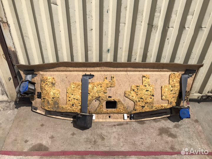 Задняя полка с ремнями Chevrolet Lacetti седан