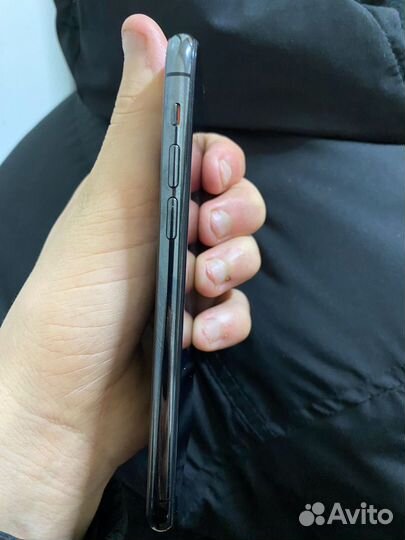 iPhone 11 Pro, 64 ГБ