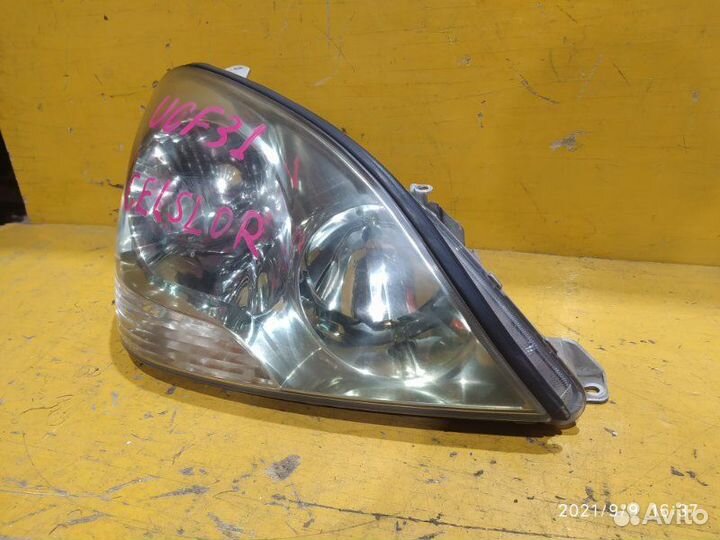 Фара передняя правая передняя правая Toyota