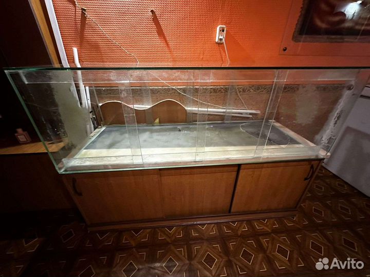 Аквариум с тумбой 350 литров