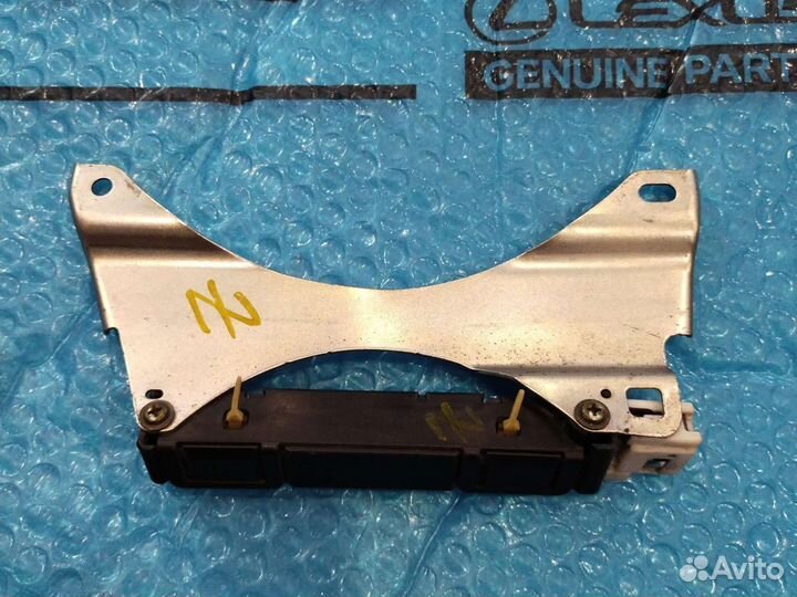 Антенна ключа Тойота Камри 55